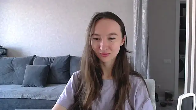 Maryana Ro online show from 10/22/25, 08:58