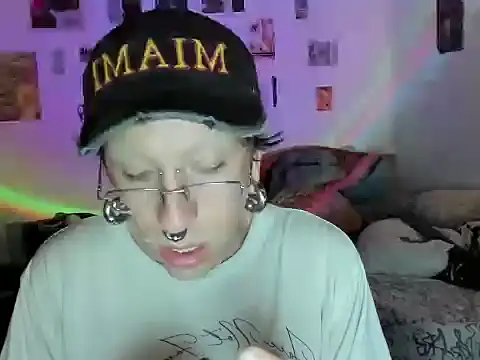 Ghost bussy online show from 06/05/26, 03:24