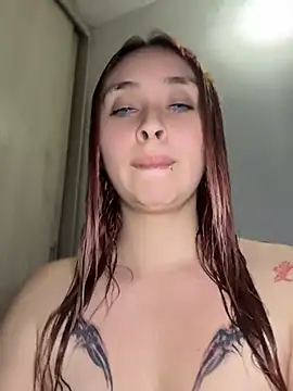Snapshot of Sophia_LuxxX chatting on 06/28/26, 11:11 Sophia LuxxX online show from 06/28/26, 11:11