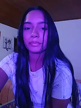 Snapshot of xcleila chatting on 06/26/26, 03:00 xcleila online show from 06/26/26, 03:00