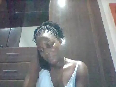 Snapshot of zainaxxxxx chatting on 06/28/26, 07:42 zainaxxxxx online show from 06/28/26, 07:42