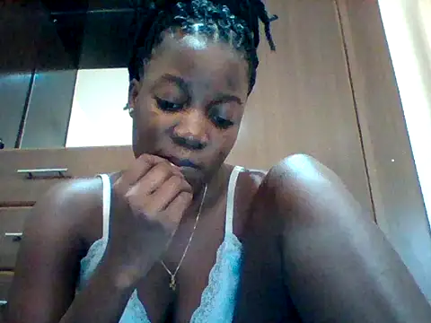 Snapshot of zainaxxxxx chatting on 06/29/26, 10:26 zainaxxxxx online show from 06/29/26, 10:26