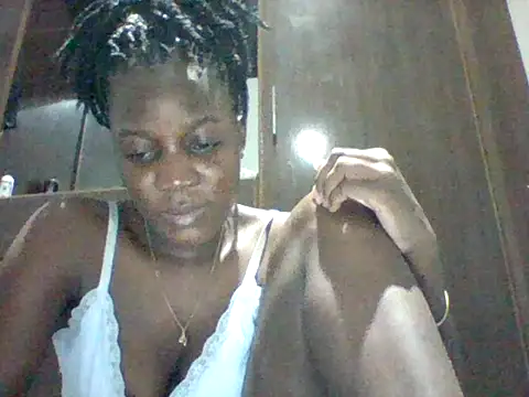 Snapshot of zainaxxxxx chatting on 06/30/26, 06:42 zainaxxxxx online show from 06/30/26, 06:42