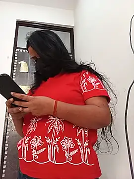 Snapshot of Riya_hot8 chatting on 07/11/26, 08:06 Riya hot8 online show from 07/11/26, 08:06