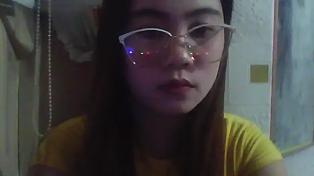 Snapshot of MatildaJanik chatting on 05/30/26, 03:36 MatildaJanik online show from 05/30/26, 03:36