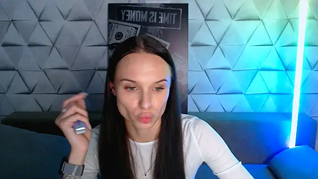 Snapshot of NicoleMerz chatting on 05/28/26, 06:38 NicoleMerz online show from 05/28/26, 06:38