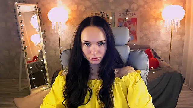 Snapshot of NicoleMerz chatting on 06/26/26, 06:45 NicoleMerz online show from 06/26/26, 06:45