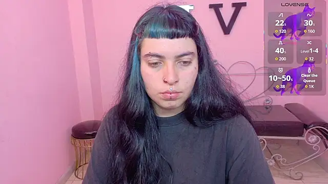 Snapshot of _sofia_smth_xx chatting on 06/26/26, 01:04 sofia smth xx online show from 06/26/26, 01:04