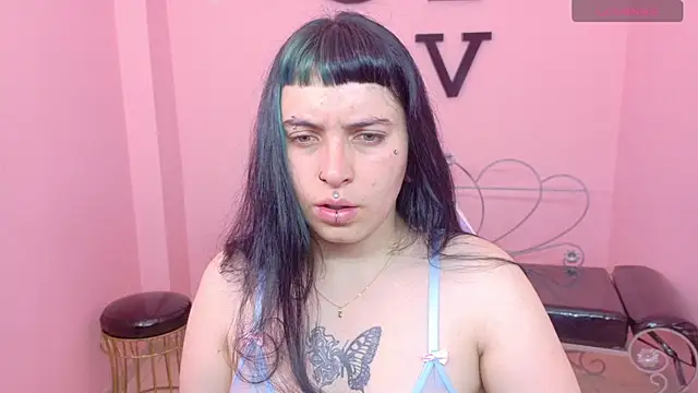 Snapshot of _sofia_smth_xx chatting on 06/30/26, 12:17 sofia smth xx online show from 06/30/26, 12:17