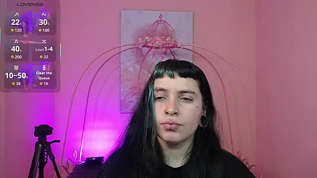 Snapshot of _sofia_smth_xx chatting on 07/17/26, 03:24 sofia smth xx online show from 07/17/26, 03:24