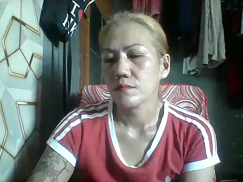 Snapshot of pinayheartaker chatting on 07/07/26, 06:58 pinayheartaker online show from 07/07/26, 06:58