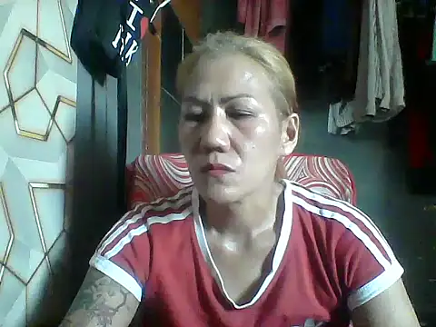 Snapshot of pinayheartaker chatting on 07/07/26, 07:23 pinayheartaker online show from 07/07/26, 07:23