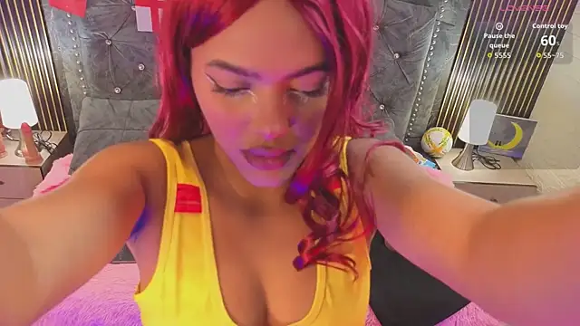 Snapshot of AlexandraNoxx chatting on 06/17/26, 12:07 AlexandraNoxx online show from 06/17/26, 12:07