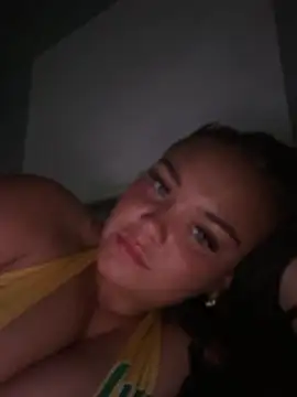 Snapshot of MaddisonWhitex chatting on 07/19/26, 08:23 MaddisonWhitex online show from 07/19/26, 08:23