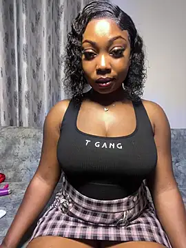 Hot Candyy  online show from 07/01/26, 05:42