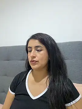 MADAMELUNAXXX online show from 06/12/26, 03:27