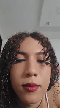 lilith isabella25 online show from 06/15/26, 07:27