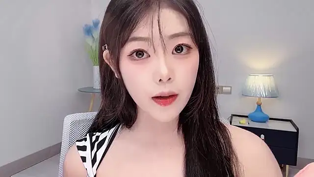 Snapshot of smalldaiwang chatting on 06/18/26, 03:07 smalldaiwang online show from 06/18/26, 03:07