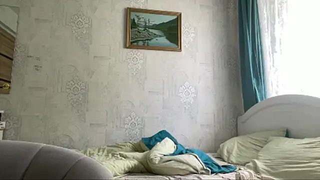 Snapshot of HeIen_cute chatting on 07/18/26, 07:34 HeIen cute online show from 07/18/26, 07:34
