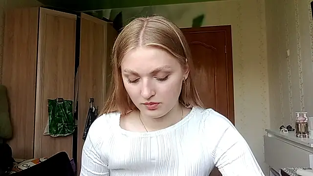 Snapshot of NorineGressett chatting on 06/04/26, 03:18 NorineGressett online show from 06/04/26, 03:18