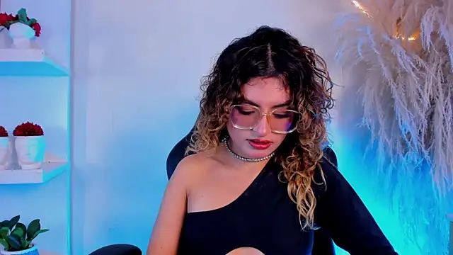 emilymjs  online show from 06/02/26, 04:03
