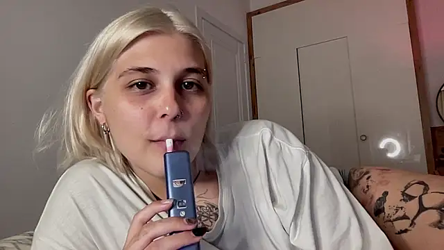 Ella Bloom online show from 07/14/26, 06:24