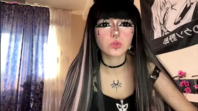 Snapshot of HolyCute chatting on 07/20/26, 03:36 HolyCute online show from 07/20/26, 03:36