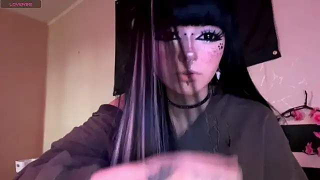 Snapshot of HolyCute chatting on 07/22/26, 11:24 HolyCute online show from 07/22/26, 11:24