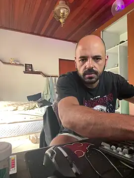 Snapshot of Chattbalm chatting on 05/28/26, 03:53 Chattbalm online show from 05/28/26, 03:53