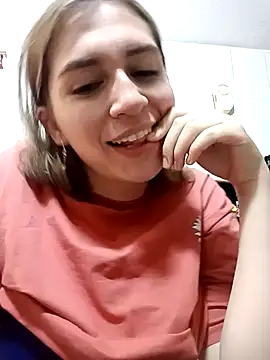 Snapshot of malory_af chatting on 06/13/26, 06:50 malory af online show from 06/13/26, 06:50