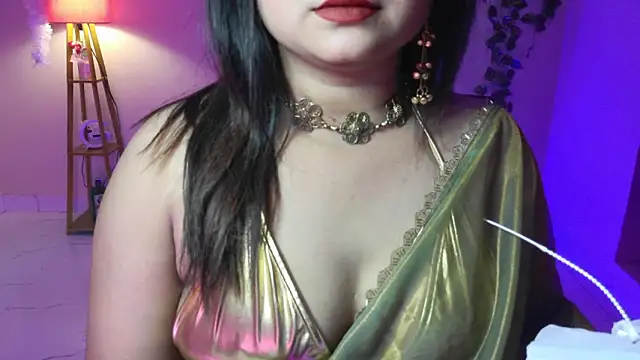 Snapshot of Red_Heart_ chatting on 06/14/26, 05:26 Red Heart online show from 06/14/26, 05:26