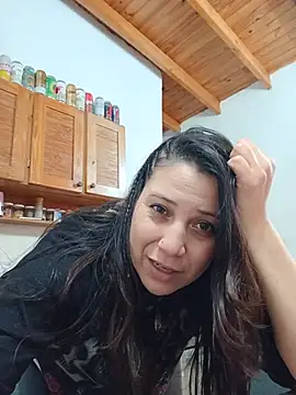 Snapshot of Maira73 chatting on 06/06/26, 04:55 Maira73 online show from 06/06/26, 04:55
