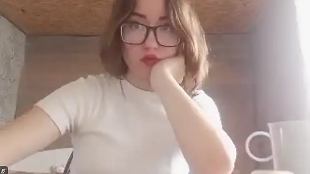 OliviaMoment online show from 06/29/26, 10:15