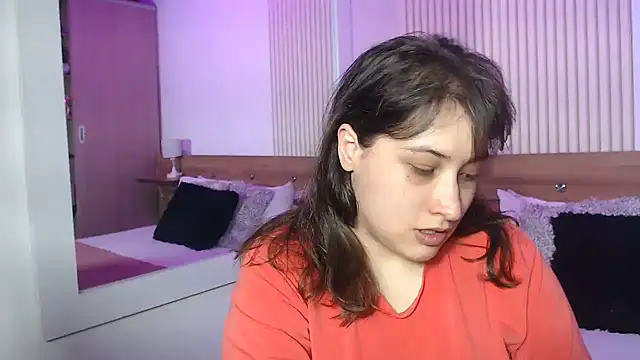 Snapshot of ValentinaGreyy chatting on 07/03/26, 10:05 ValentinaGreyy online show from 07/03/26, 10:05