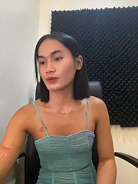 Snapshot of bigcock_janine chatting on 06/27/26, 11:15 bigcock janine online show from 06/27/26, 11:15