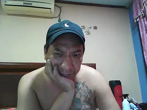 Snapshot of luizam1976 chatting on 07/21/26, 01:19 luizam1976 online show from 07/21/26, 01:19