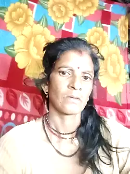 Snapshot of Cut_umang74 chatting on 06/14/26, 09:28 Cut umang74 online show from 06/14/26, 09:28