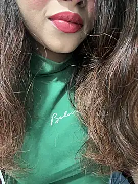 Snapshot of Yours_riya11 chatting on 07/15/26, 04:56 Yours riya11 online show from 07/15/26, 04:56