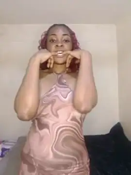 Snapshot of Seductive_shan chatting on 06/10/26, 12:59 Seductive shan online show from 06/10/26, 12:59