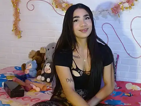 Snapshot of IreneSaez333 chatting on 08/02/26, 01:04 IreneSaez333 online show from 08/02/26, 01:04