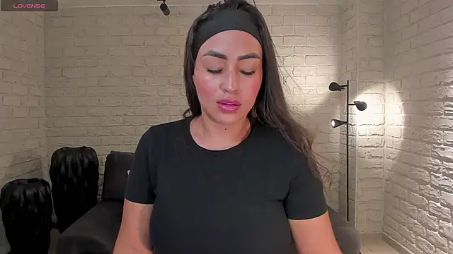 VictoriaBennetX online show from 07/14/26, 07:52