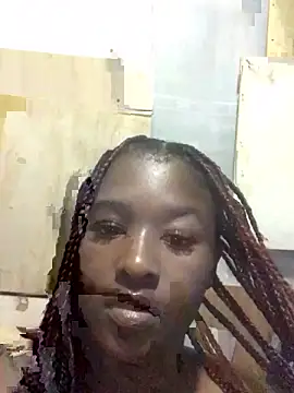 Snapshot of SpicySA02 chatting on 05/31/26, 10:33 SpicySA02 online show from 05/31/26, 10:33