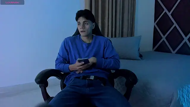 Snapshot of Ithan_Hott chatting on 07/05/26, 03:13 Ithan Hott online show from 07/05/26, 03:13