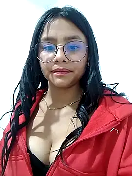 Snapshot of Sofielovee-01 chatting on 07/17/26, 12:50 Sofielovee-01 online show from 07/17/26, 12:50