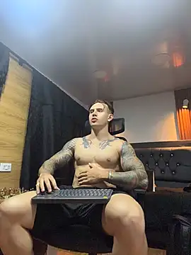 Snapshot of paulthompson_ chatting on 06/19/26, 07:23 paulthompson online show from 06/19/26, 07:23