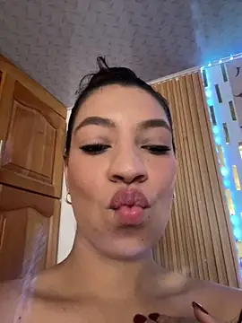 Snapshot of rubyfranco chatting on 06/08/26, 11:05 rubyfranco online show from 06/08/26, 11:05