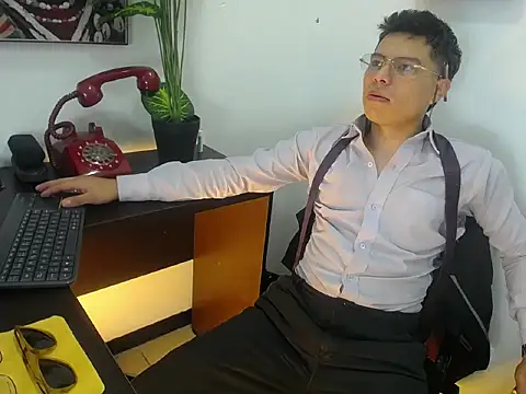 Snapshot of AquilesTaylor chatting on 07/18/26, 12:53 AquilesTaylor online show from 07/18/26, 12:53