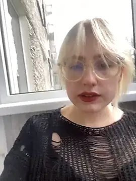 Snapshot of xp_blondie chatting on 06/03/26, 10:18 xp blondie online show from 06/03/26, 10:18