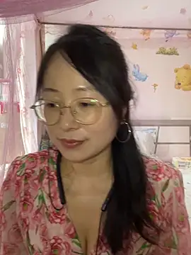Snapshot of TangTang0530 chatting on 06/07/26, 08:07 TangTang0530 online show from 06/07/26, 08:07
