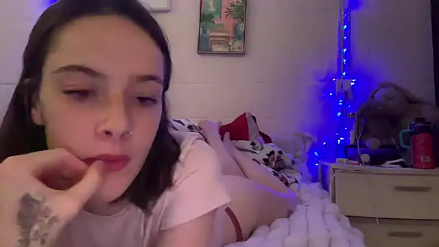Faithluvv05 online show from 06/01/26, 11:50